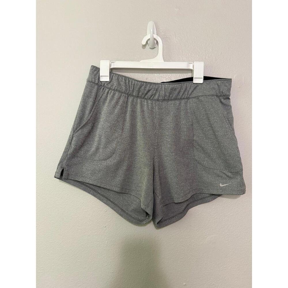 Nike shorts size large